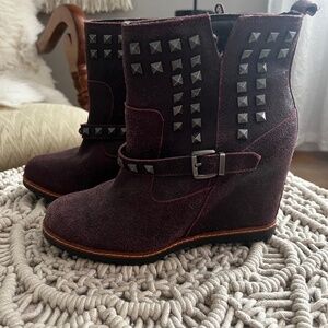 Sketcher booties size 7.5